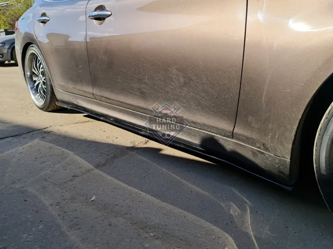 Сплиттеры под пороги Infiniti Q70