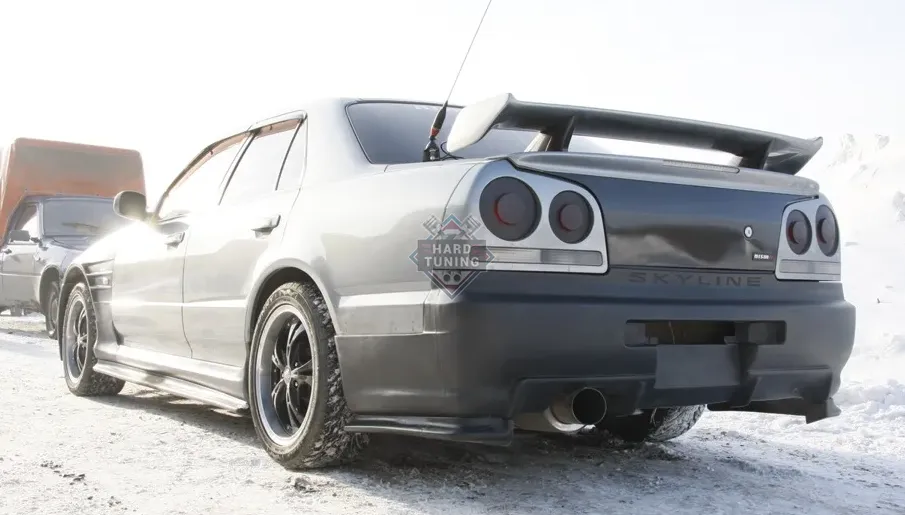 Накладки на задний бампер NISMO Nissan Skyline R34 седан
