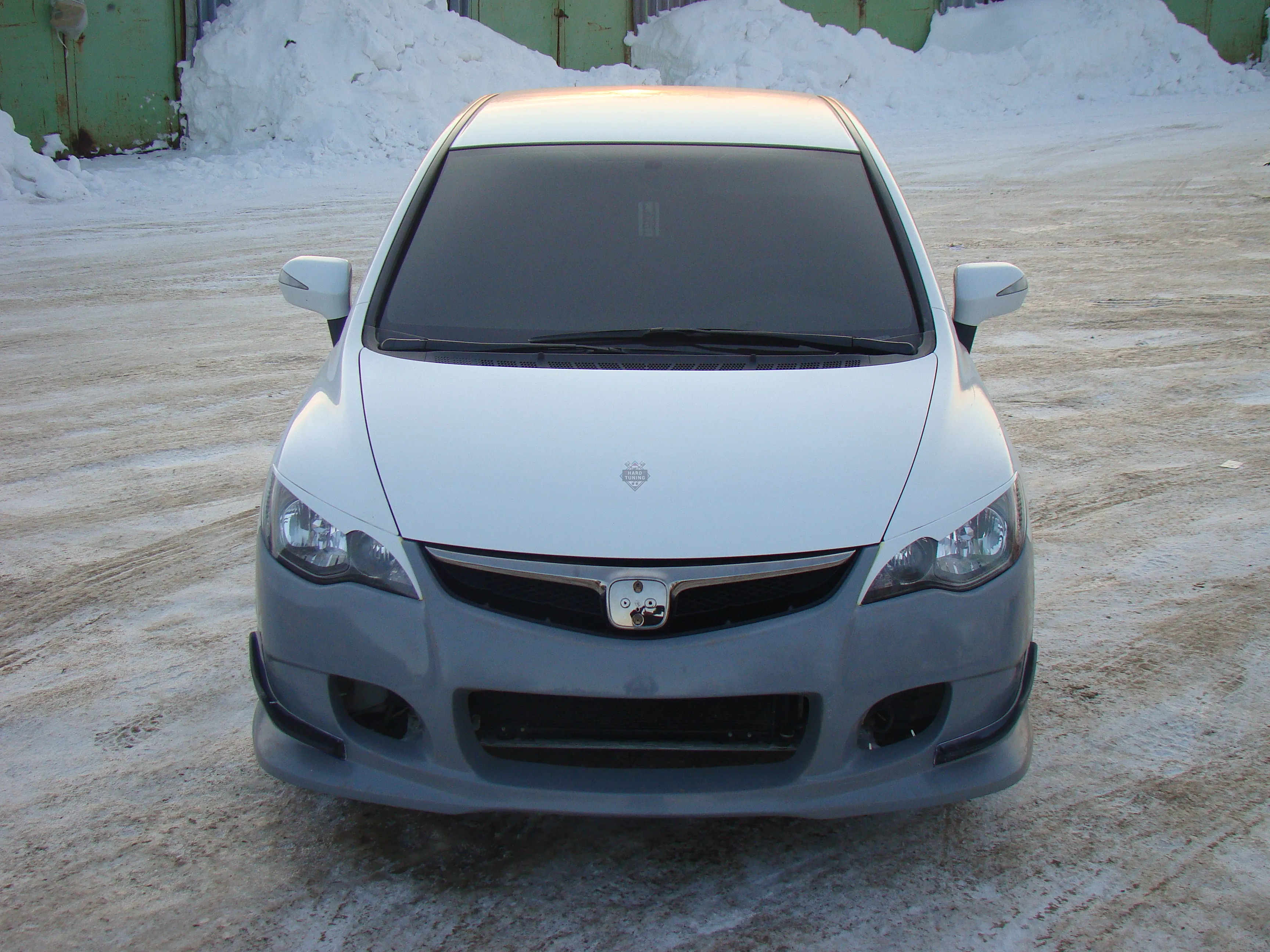 Передний бампер INGS EXTREEM Honda Civic 8 4D 2006-2011