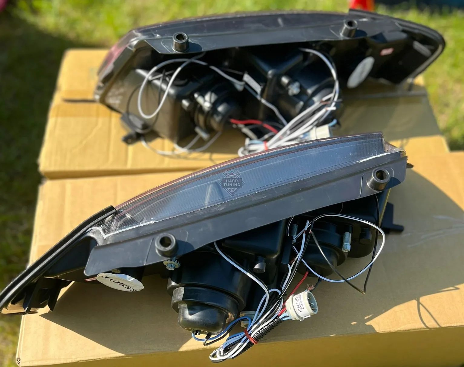 Передние фары Volkswagen Passat B5 (1996-2000) Angel Eyes черные