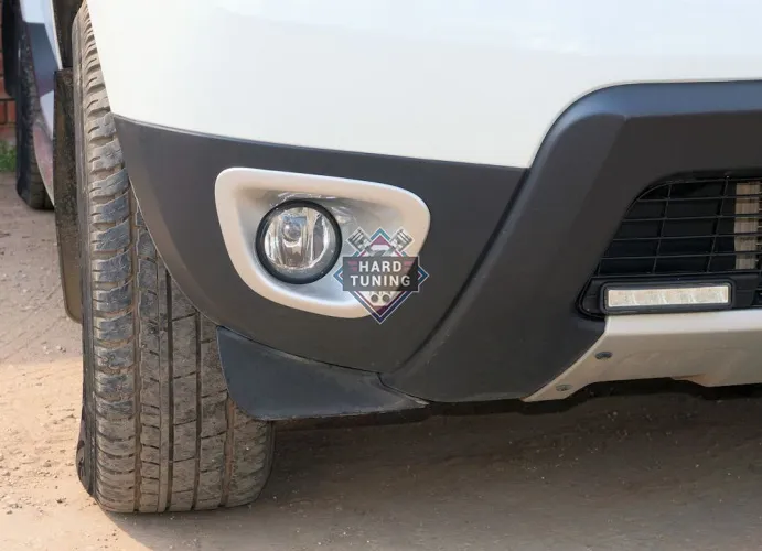 Накладки ПТФ на передний бампер Renault Duster 2010-2015