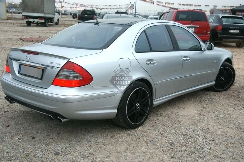 Спойлер AMG Mercedes E-Class W211 стеклопластик