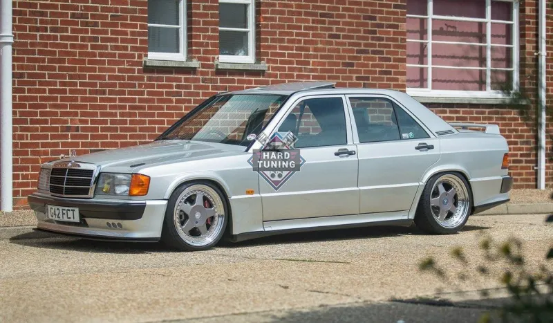Обвес Cosworth Mercedes 190 W201