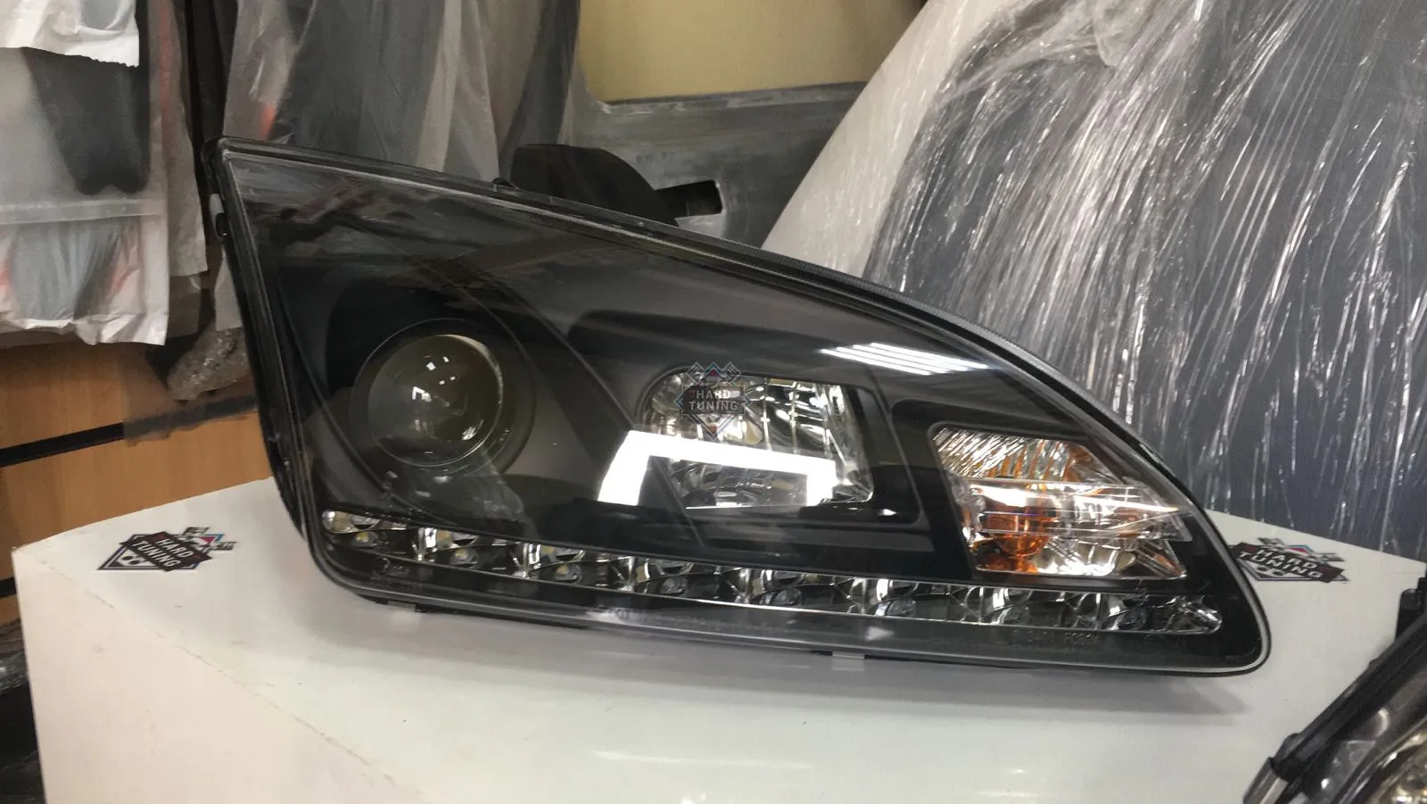 Передние фары FORD FOCUS 2 (2004-2008) DAYLIGHT черные