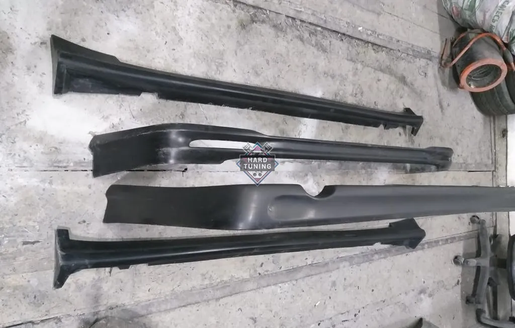 Накладки на пороги Roulant Toyota Cresta 5 X100 (1996-2001)