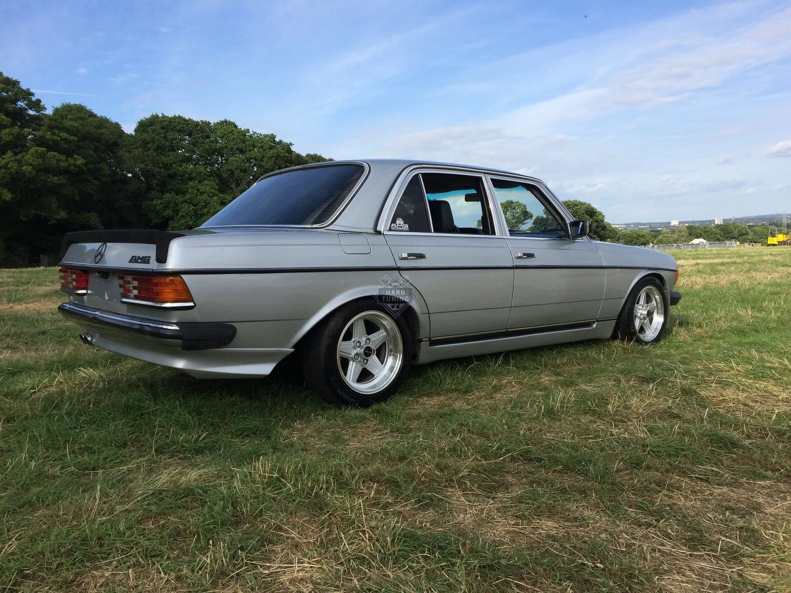 Накладки на пороги BBS Mercedes E-Class W123