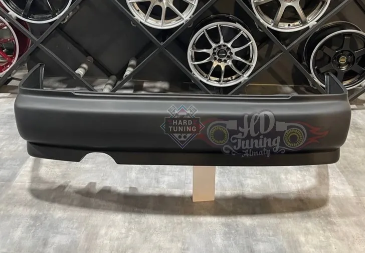 Бампер задний сток Subaru Legacy BD