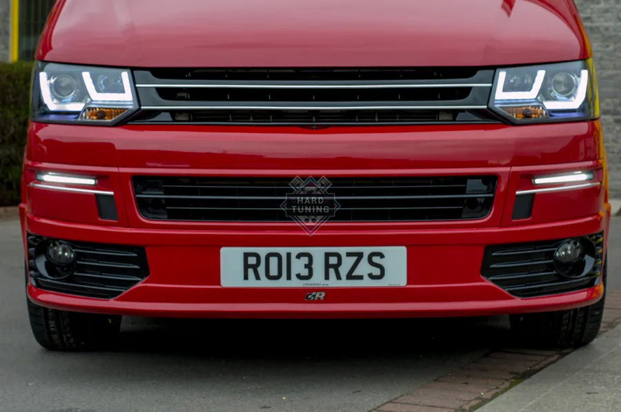 Передние фары Volkswagen T5 (2010-2015) U-LED Light черные