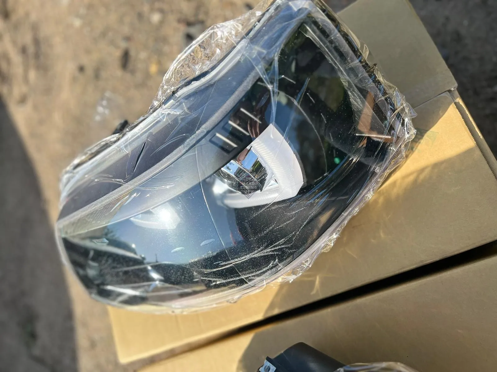 Передние фары Volkswagen T5 (2010-2015) U-LED Light черные