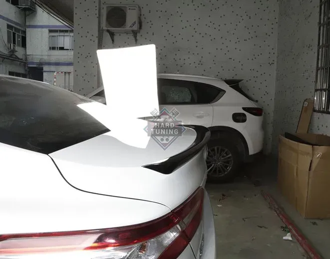 Спойлер багажника LIP Toyota Camry XV70 ABS