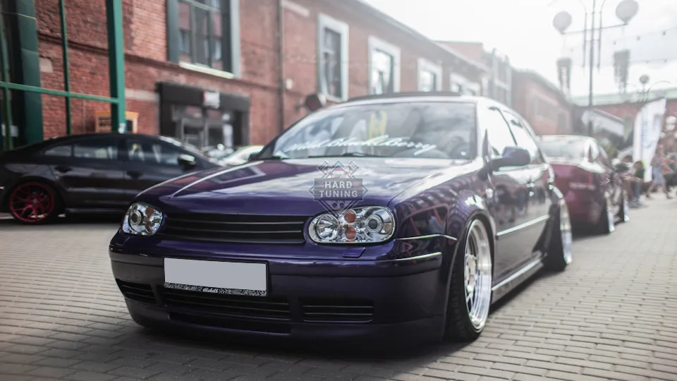 Накладка на передний бампер Anniversary (юбилейная) Volkswagen Golf 4