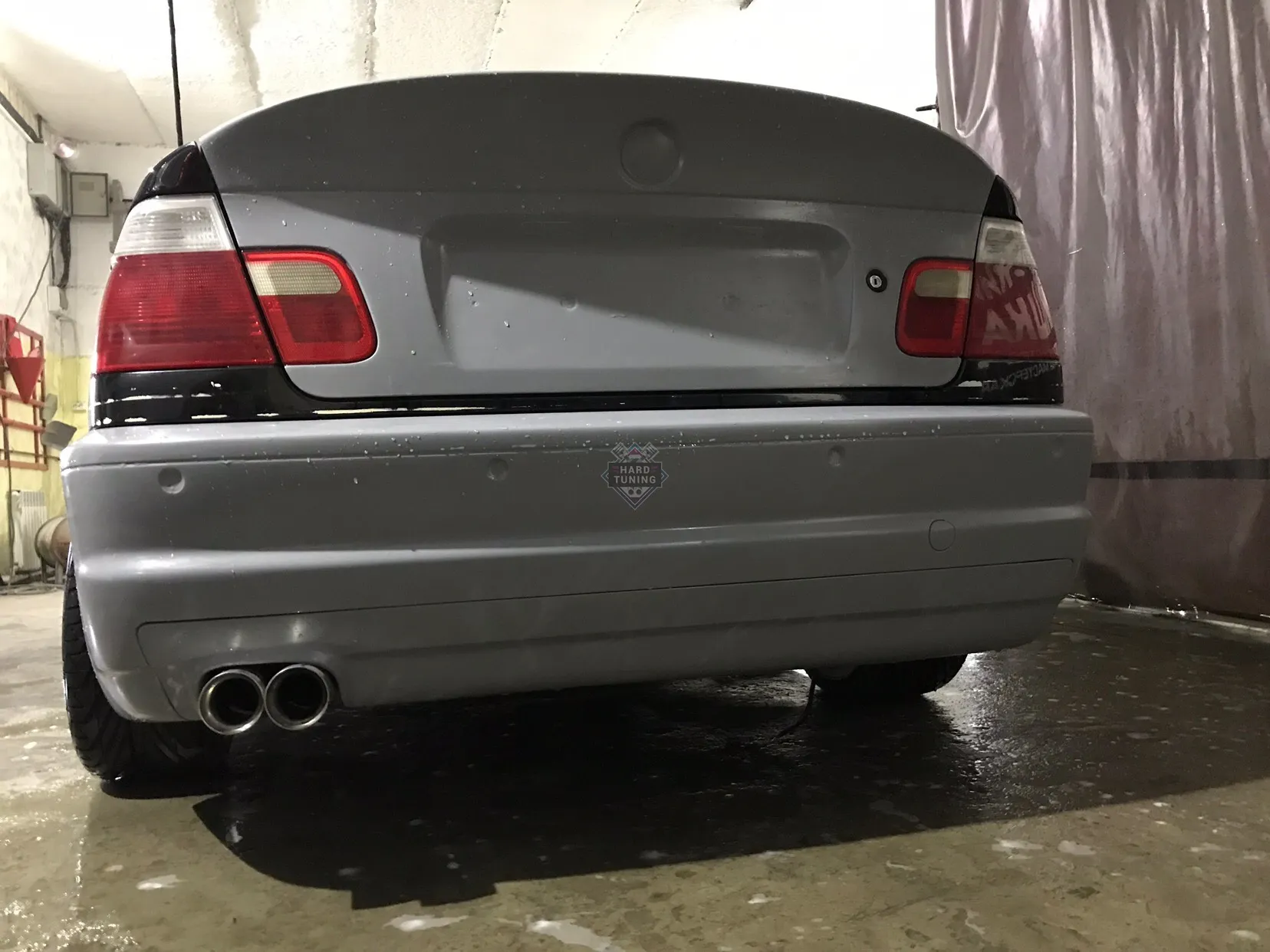 Задний бампер M3 под одиночный / двойной выхлоп BMW E46 седан (под обычные крылья)