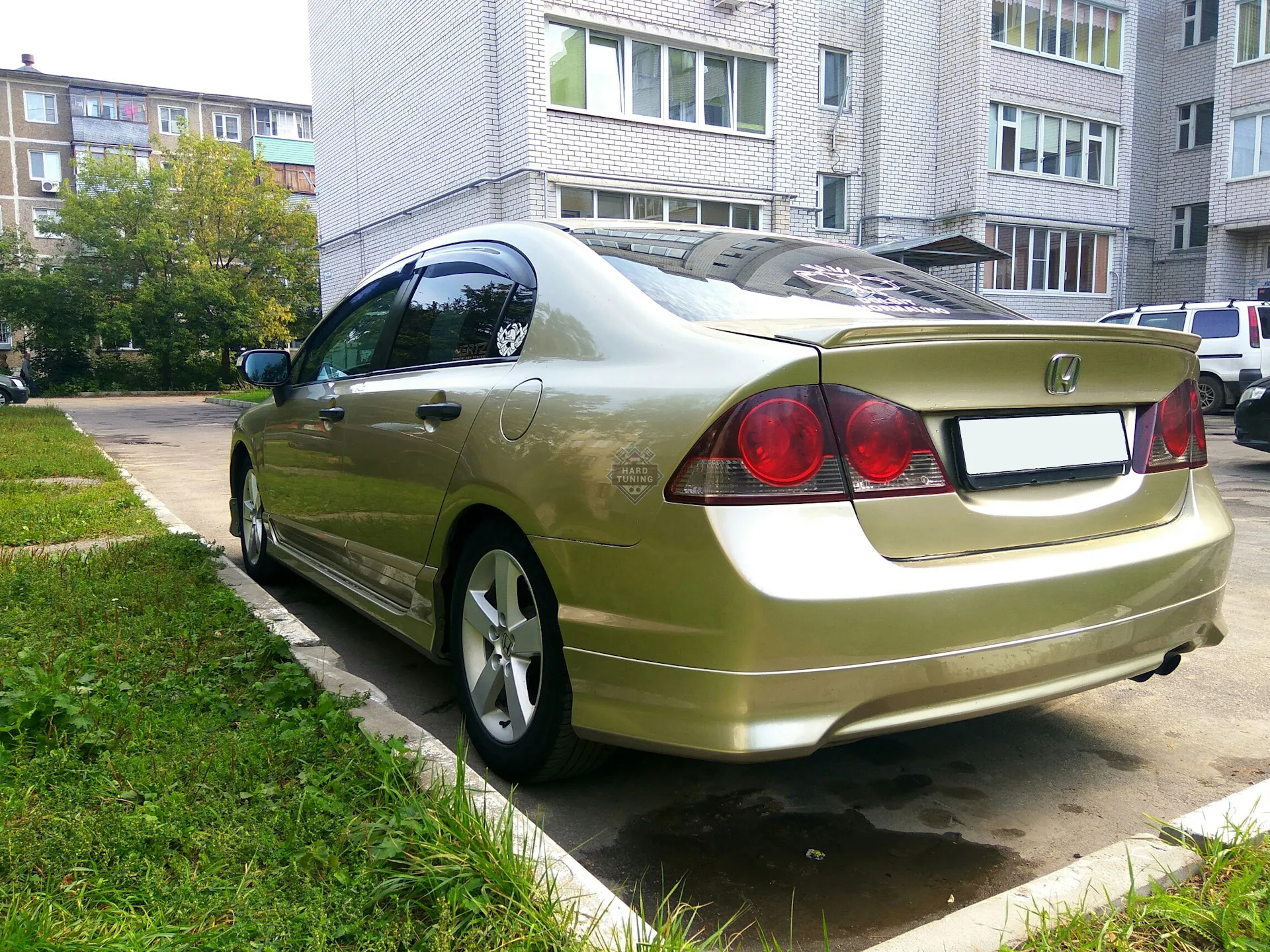 Накладки на пороги MODULO Honda Civic 8 4D стеклопластик