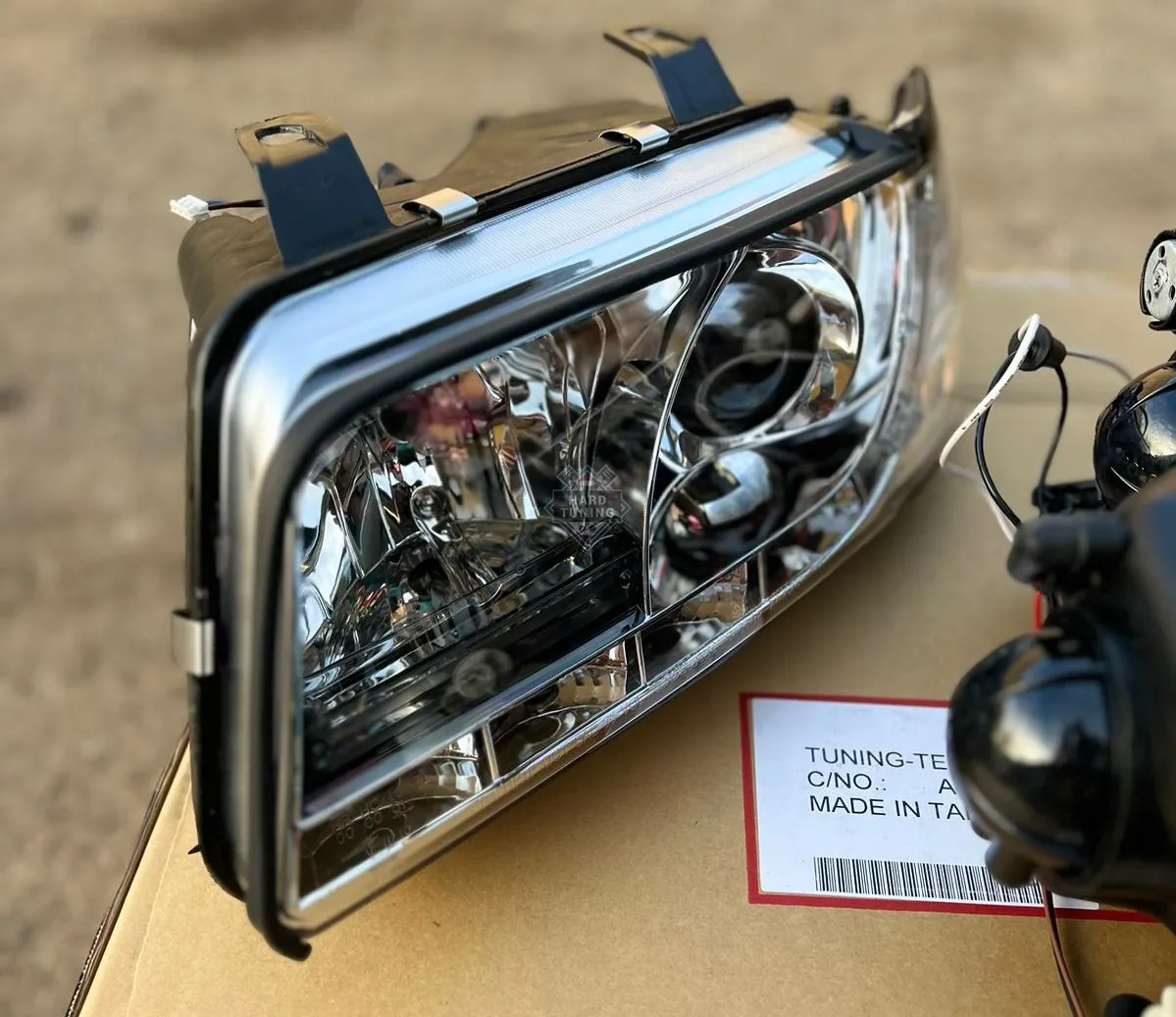 Передние фары AUDI A4 B5 1999-2000 HEADLIGHTS DAYLIGHT fits хром