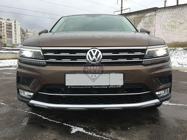 Накладка переднего бампера OffRoad стиль VW Tiguan 2