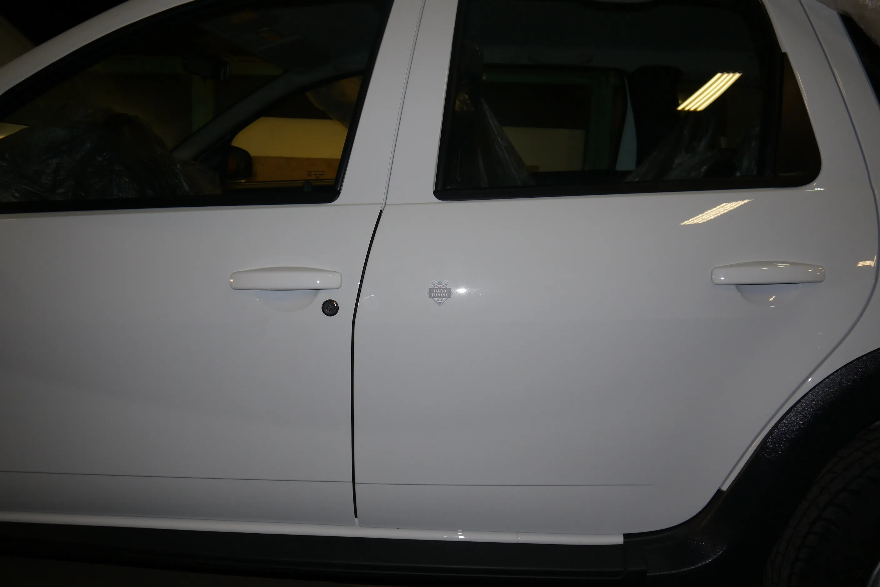 Накладки на ручки дверей Renault Duster 2010+
