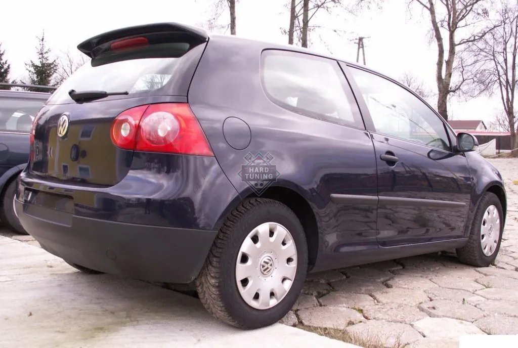 Спойлер на крышу багажника Volkswagen Golf 5