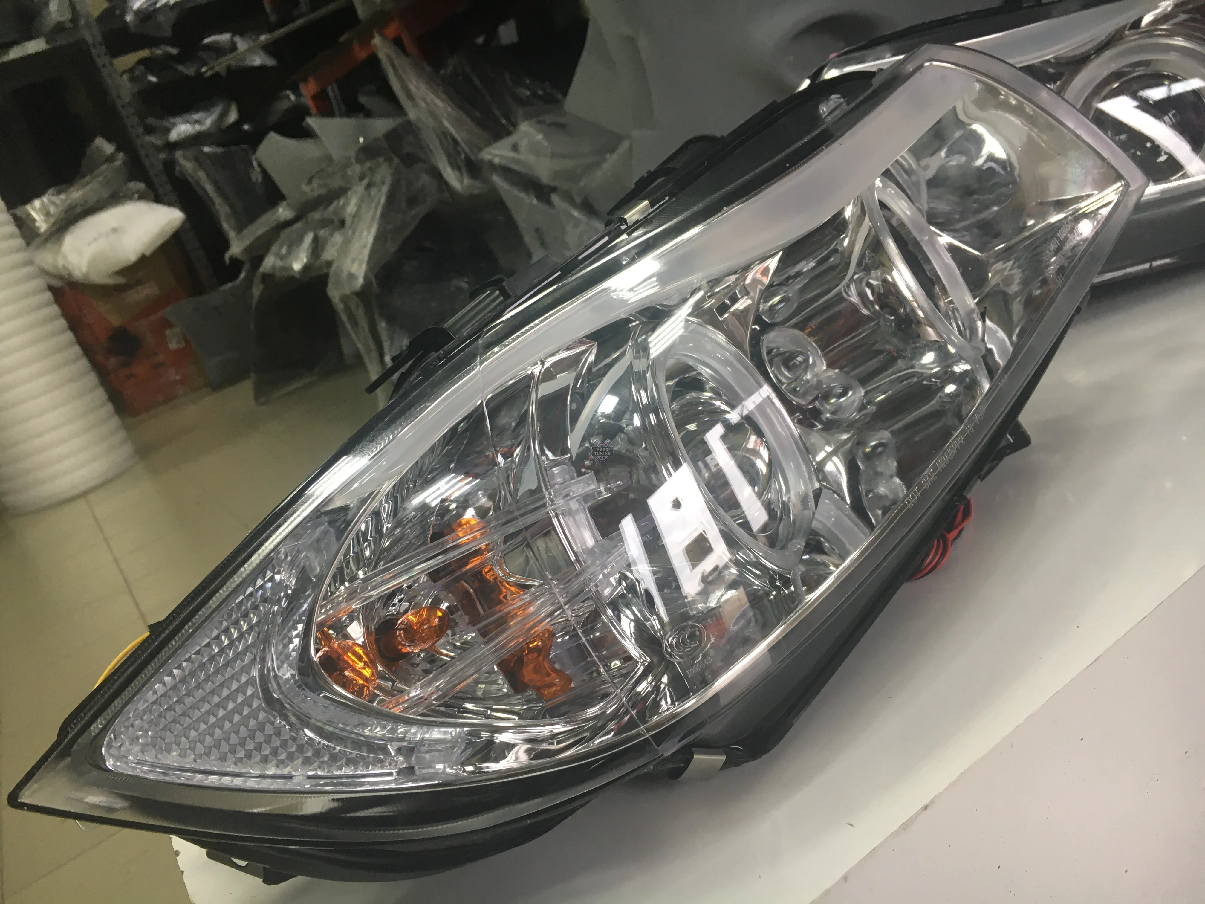 Передние фары BMW E90/E91 (2005-2008) HEADLIGHTS ANGEL EYES fits хром