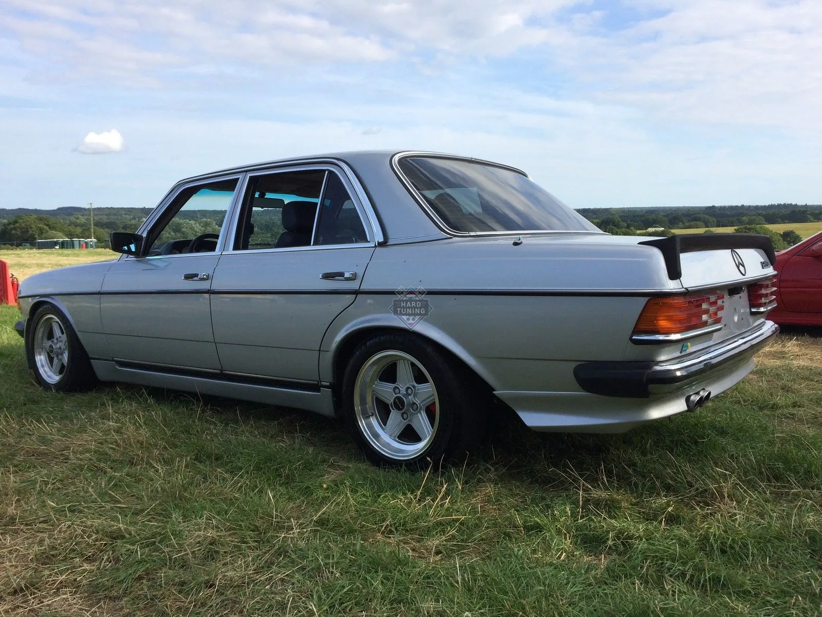 Накладки на пороги BBS Mercedes E-Class W123