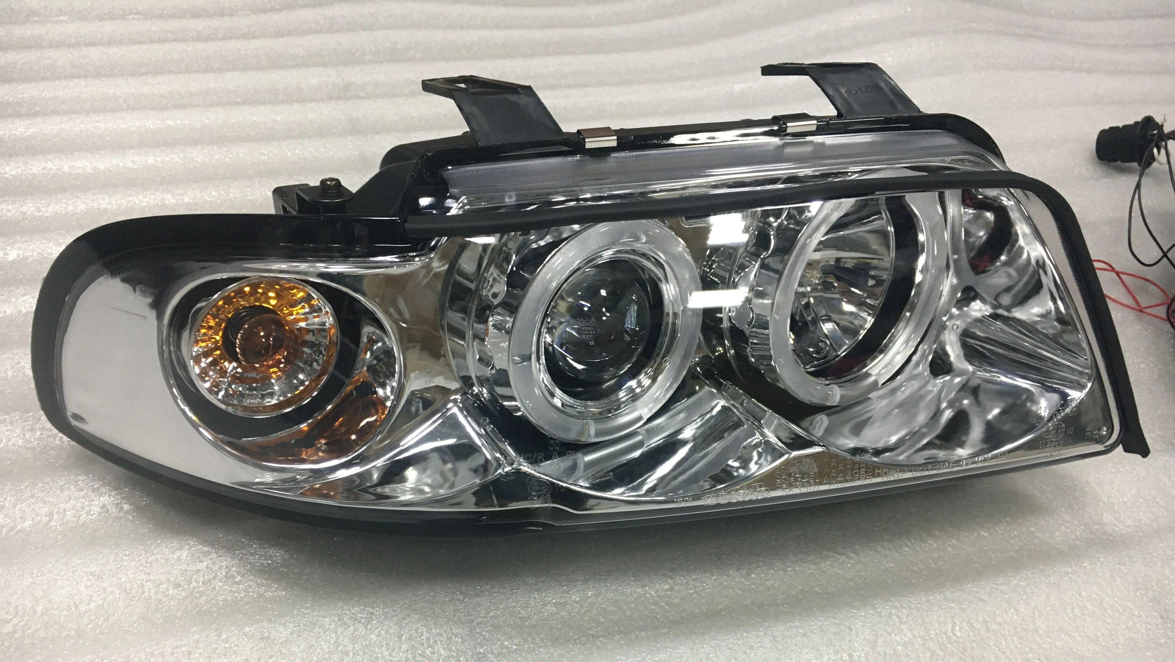Передние фары AUDI A4 B5 1994-1998 HEADLIGHTS ANGEL EYES fits хром