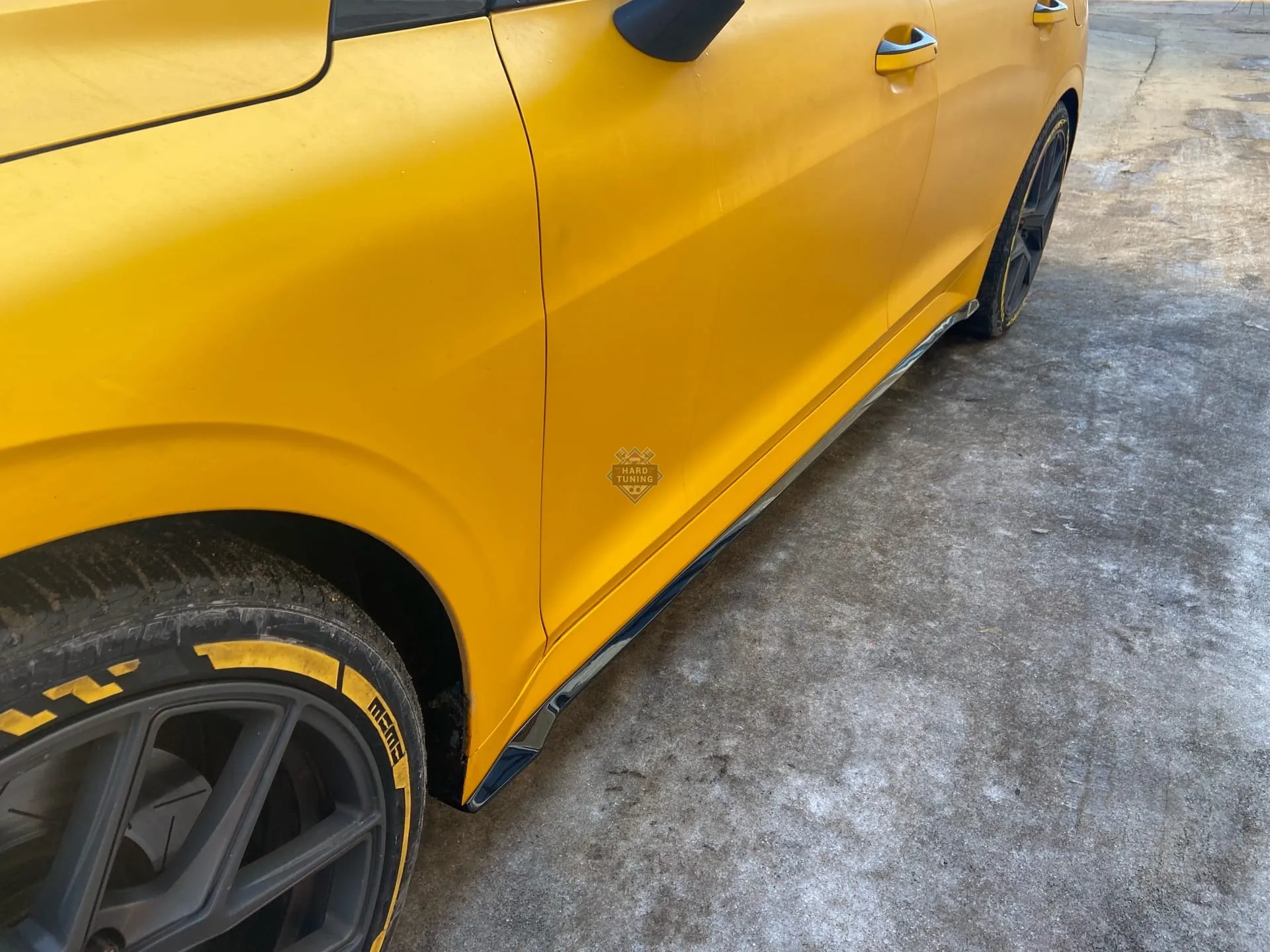 Обвес из сплиттеров и элеронов KIA K5 обычная версия