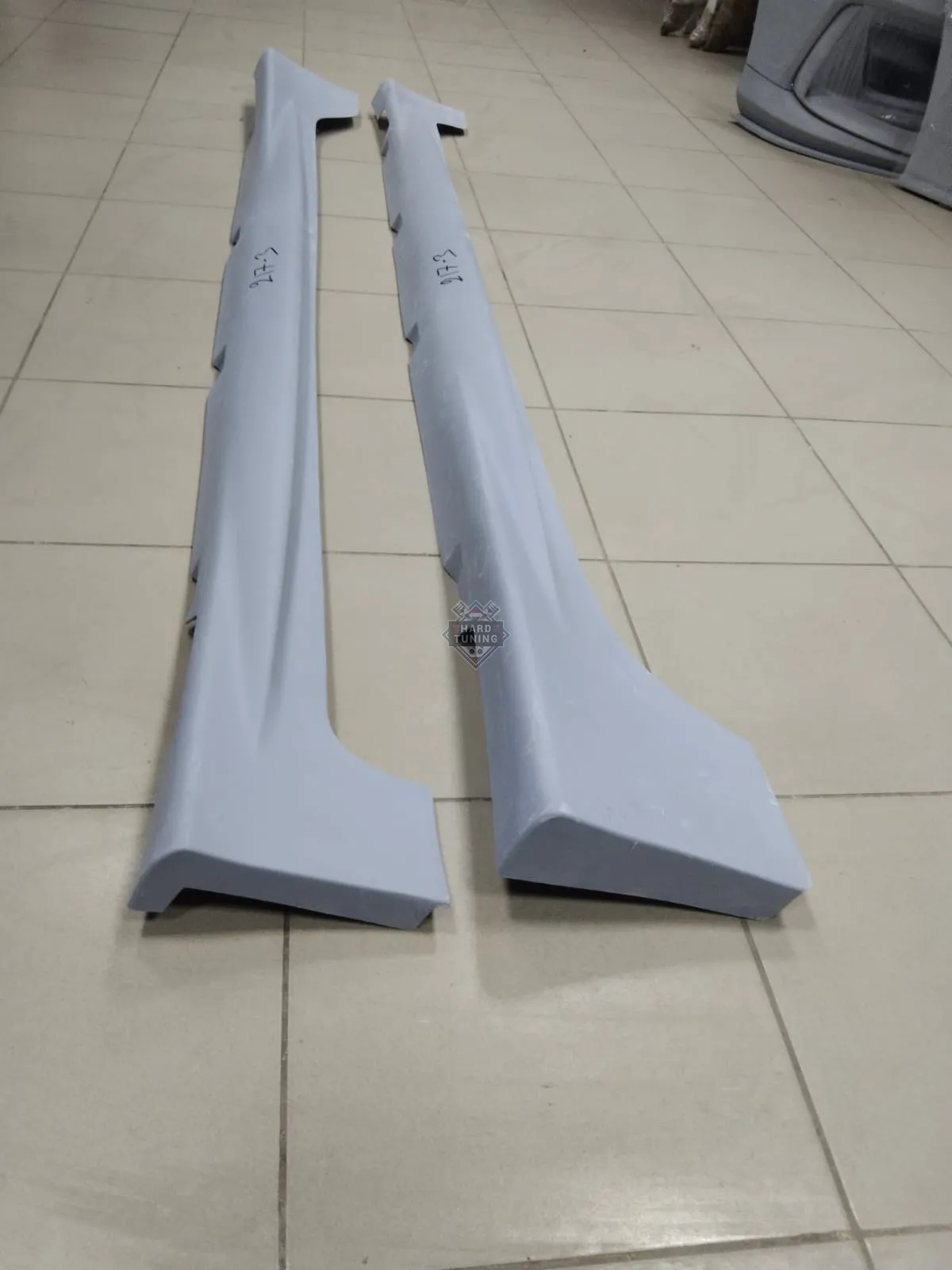 Накладки на пороги MUGEN Honda Civic 8 4D стеклопластик