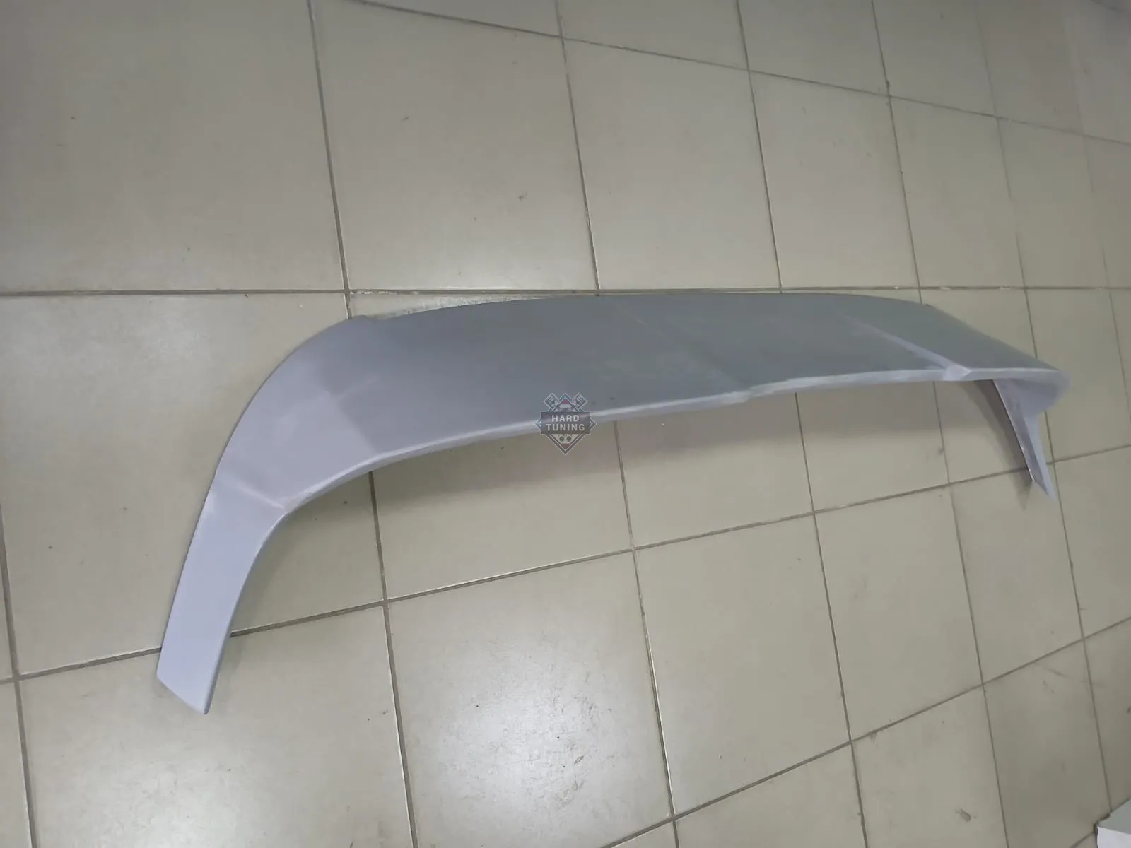Спойлер верхний литой с боковыми Infiniti FX35/FX45 (S50)