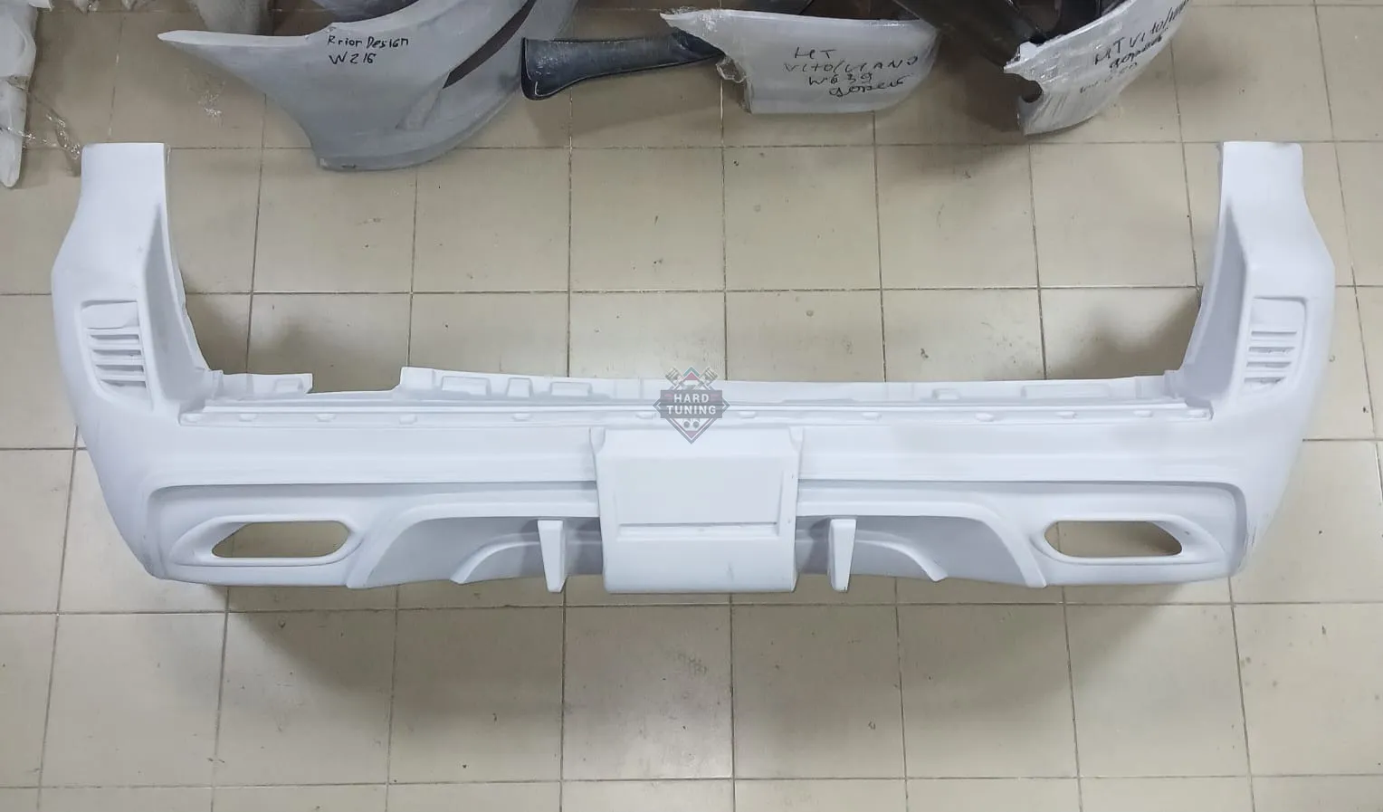 Задний бампер Wald Black Bison 2013 Toyota Land Cruiser 200 (2012-2015)
