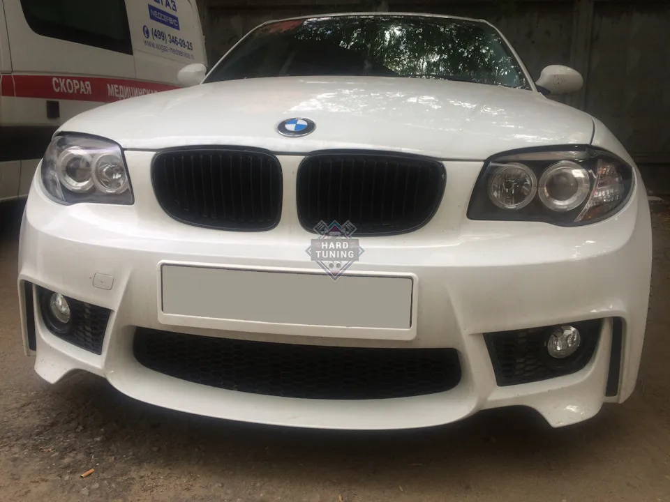 Передний бампер M BMW E81/E82/E87 (2004-2011)