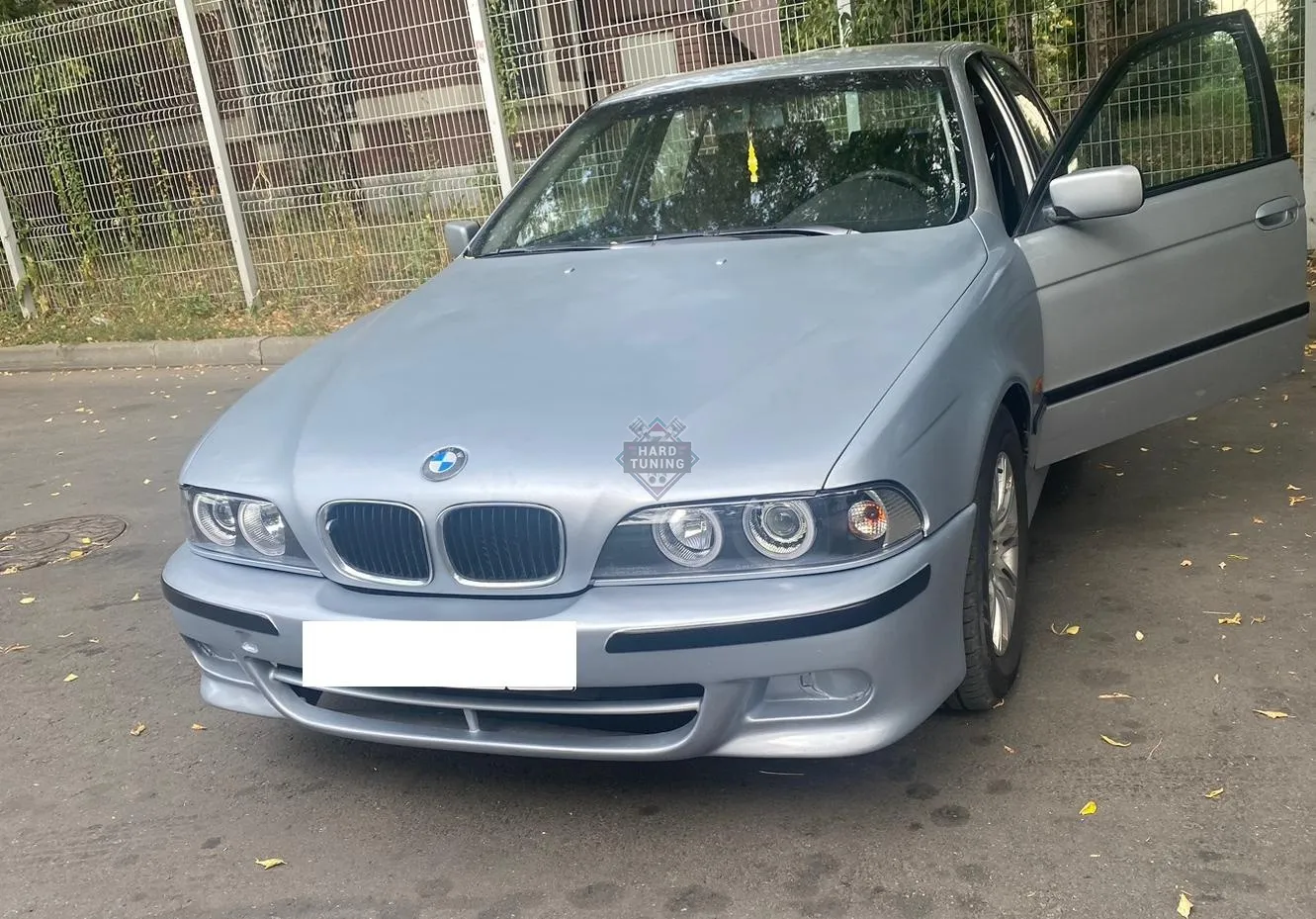 Передний бампер M Style BMW E39 с планкой