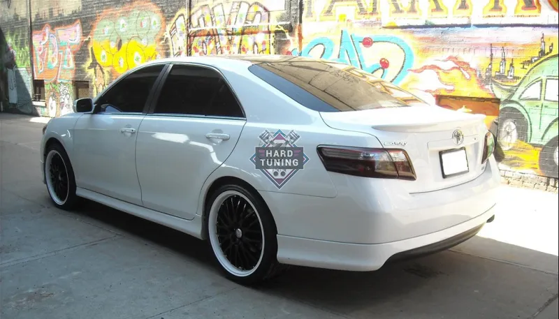 Накладка на задний бампер SPORT EDITION Toyota Camry V40 дорестайлинг