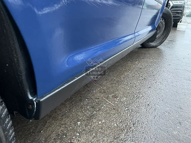 Накладка на пороги HT Volkswagen Caddy 3