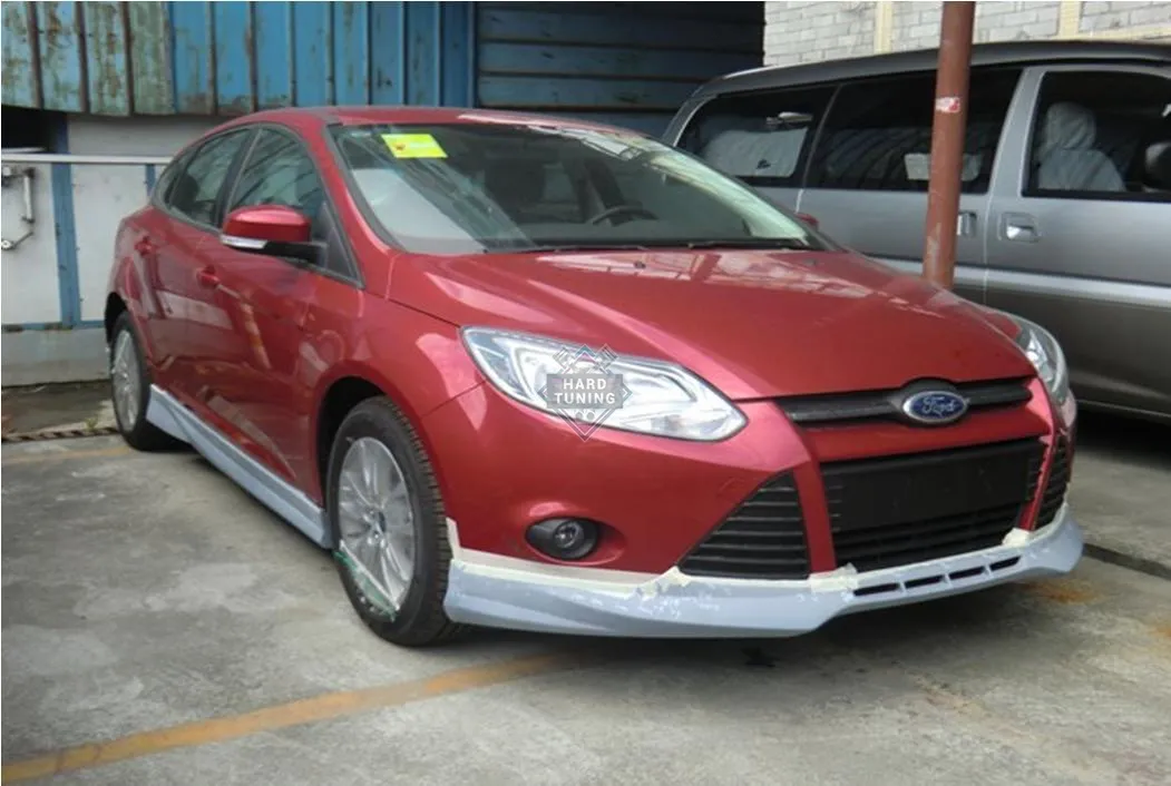 Накладки на пороги Ford Focus 3 дорестайлинг