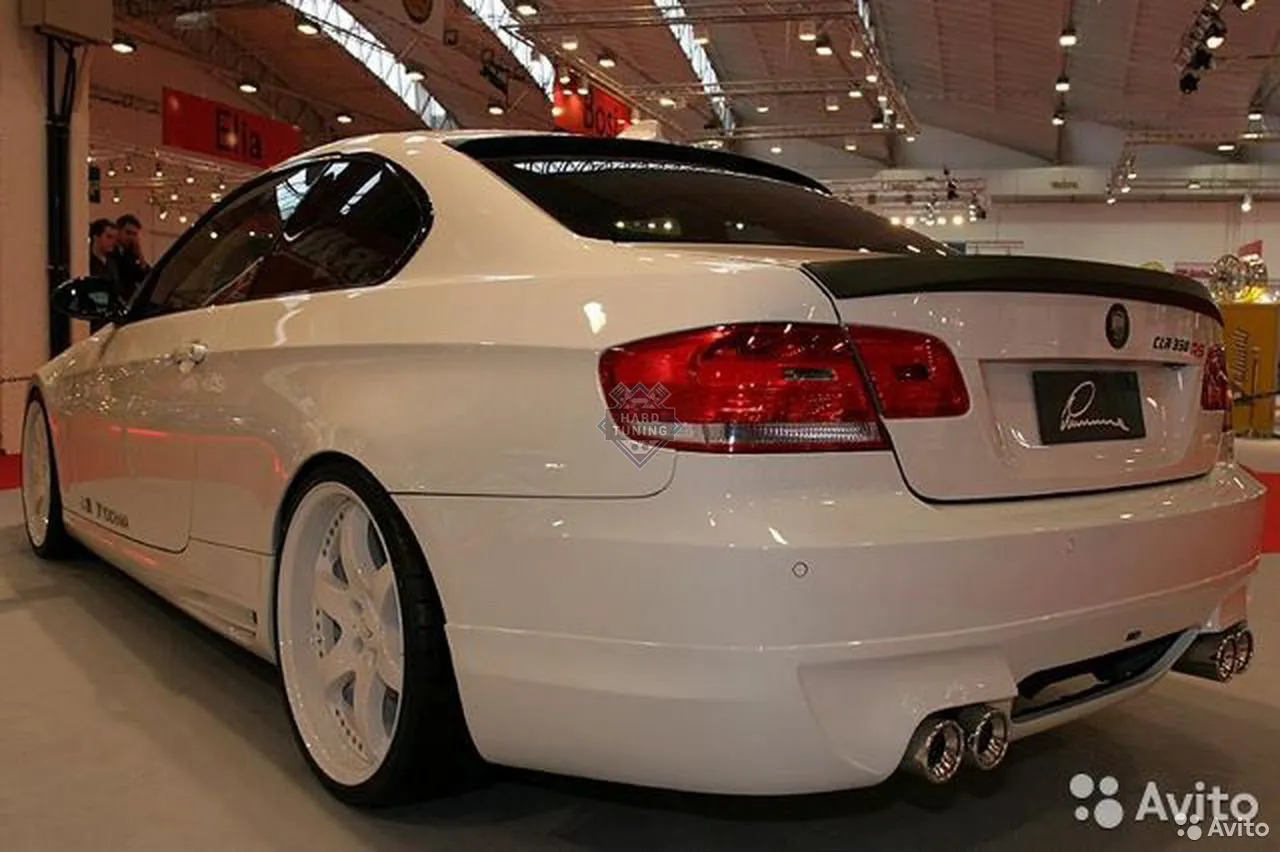 Накладка на задний бампер Lumma BMW E92