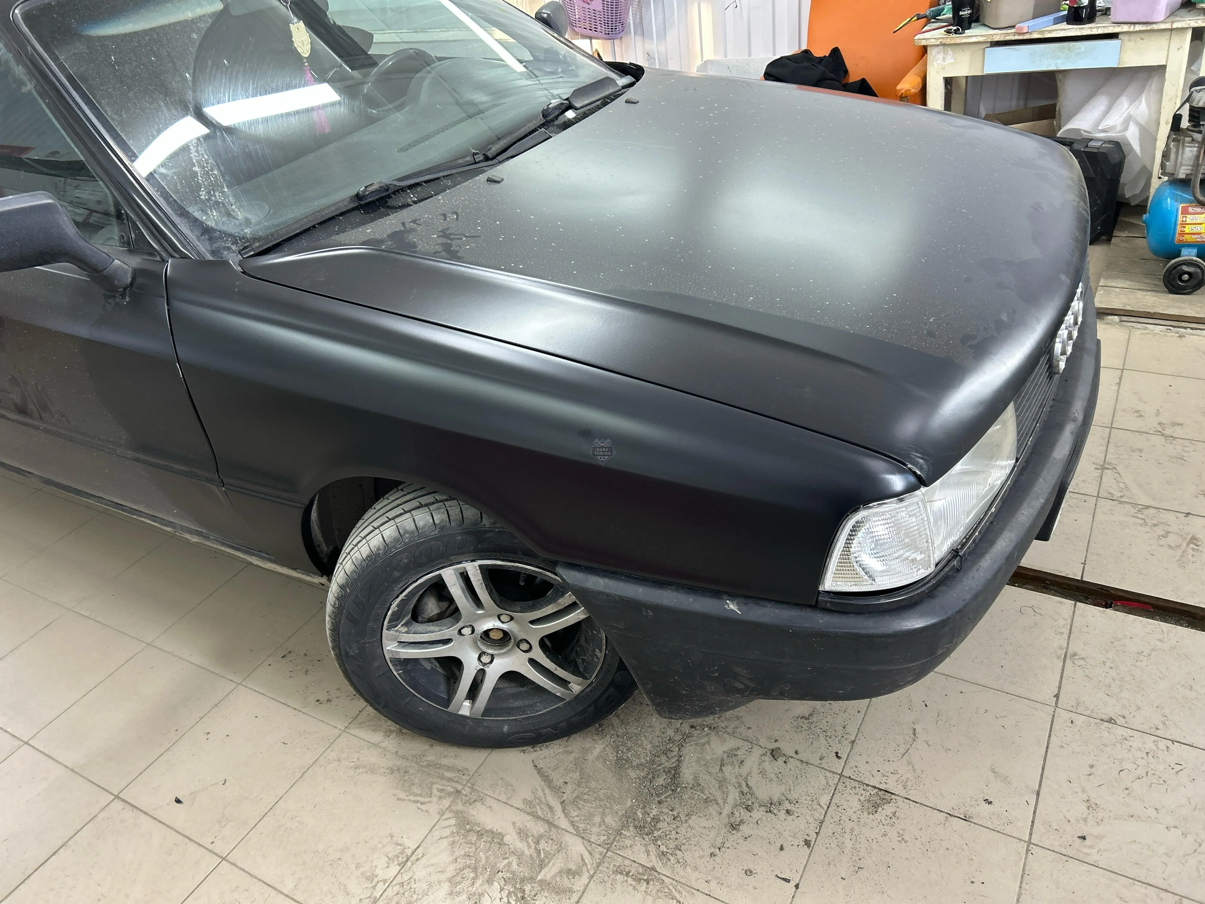 Передние крылья Audi 80 B3 пластиковые штатные комплект