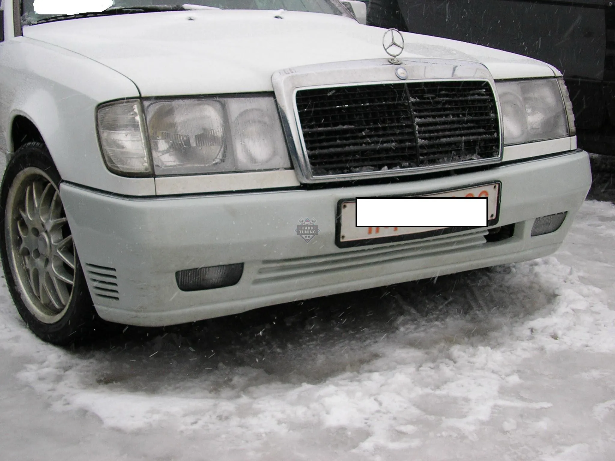 Передний бампер LORINSER Mercedes E-Class W124