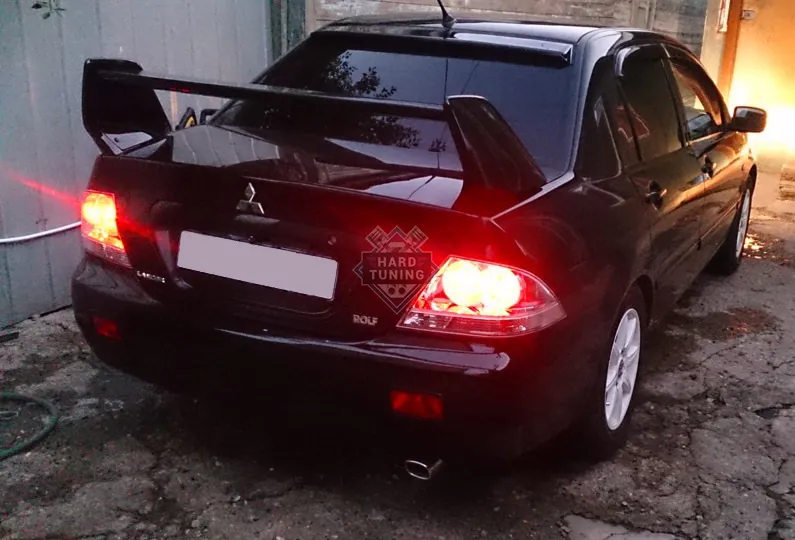 Спойлер EVO высокий цельный Mitsubishi Lancer 9 (2003-2009) стеклопластик (отличное качество)