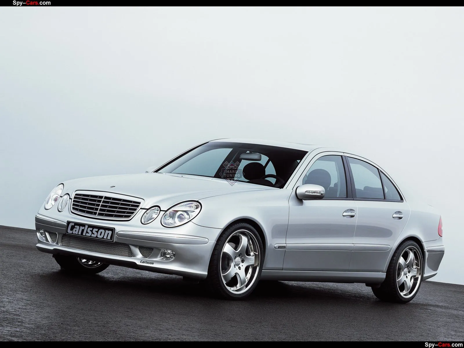Накладки на пороги CARLSSON Mercedes E-Class W211