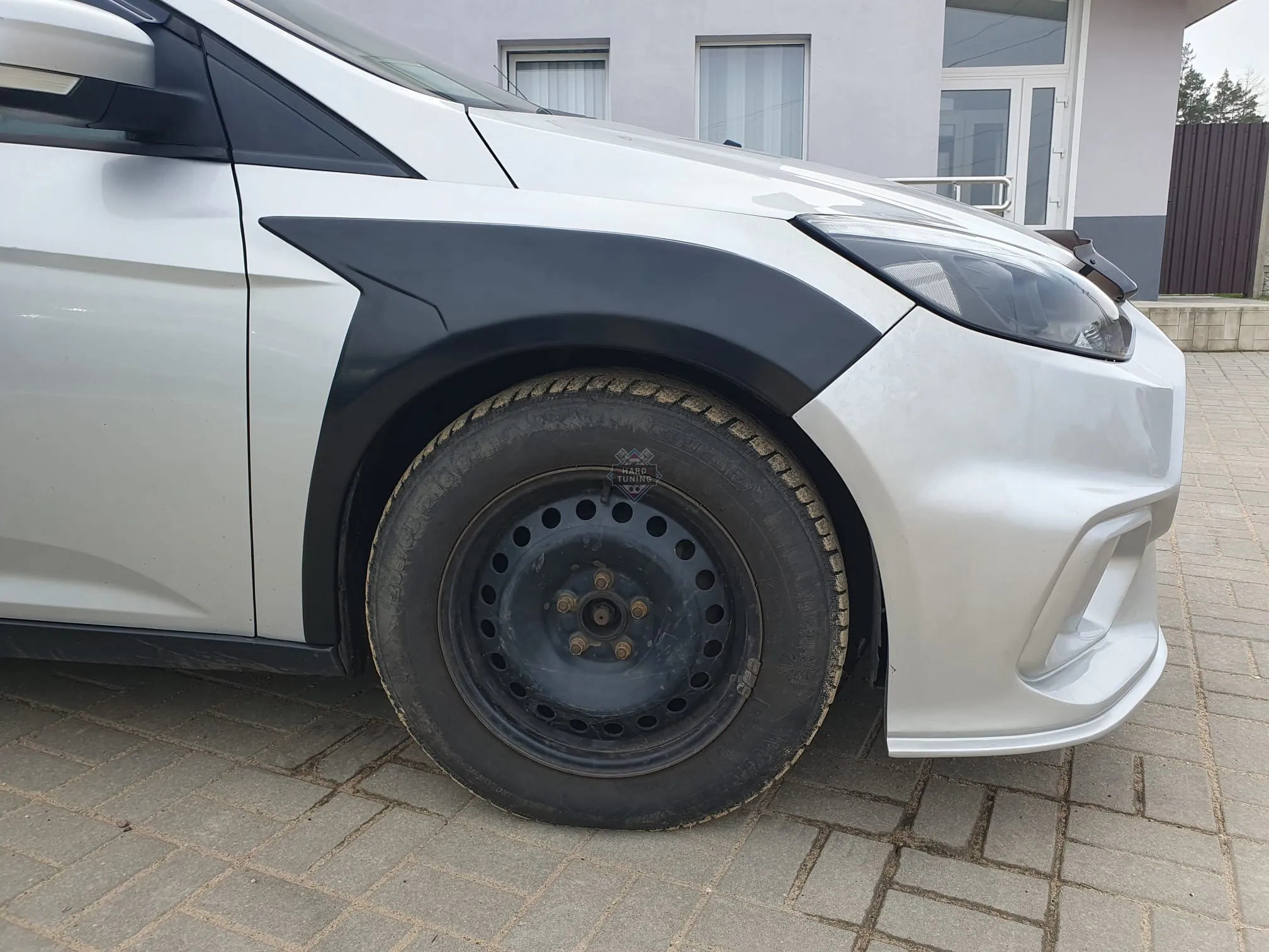 Накладки на арки в стиле RS Ford Focus 3 хетчбек