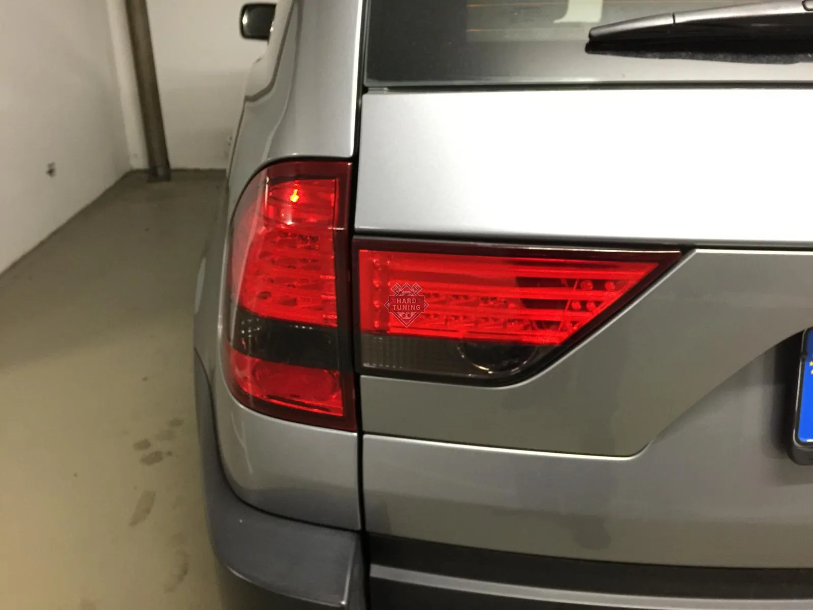 Задние фонари BMW X3 E83 (2004-2006) LED красно-тонированные