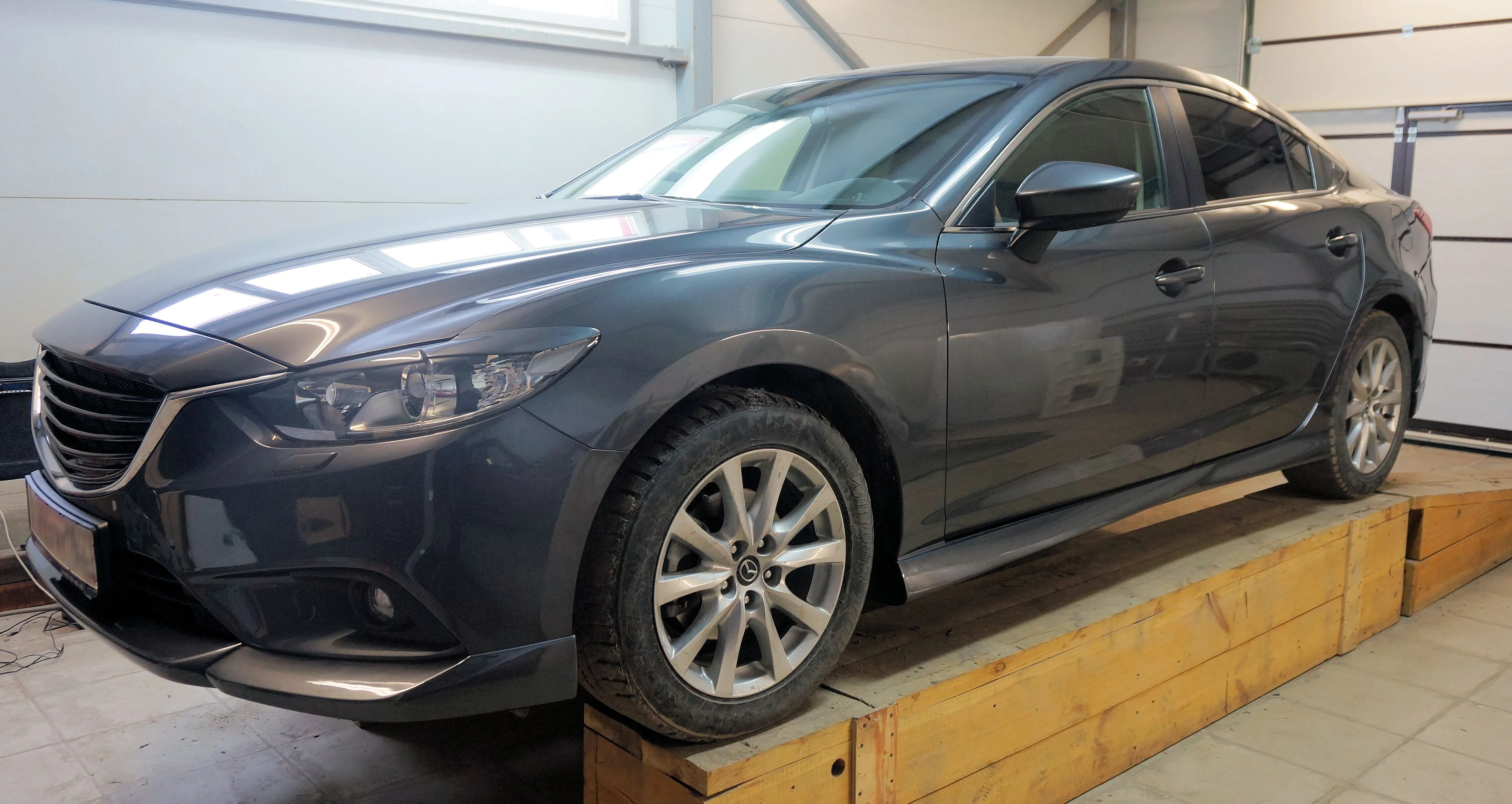 Боковые накладки-клыки SPORT на передний бампер Mazda 6 GJ 2012-2015