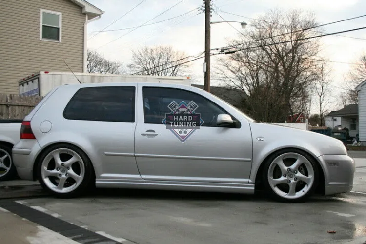 Накладки на пороги GLI Volkswagen Golf 4