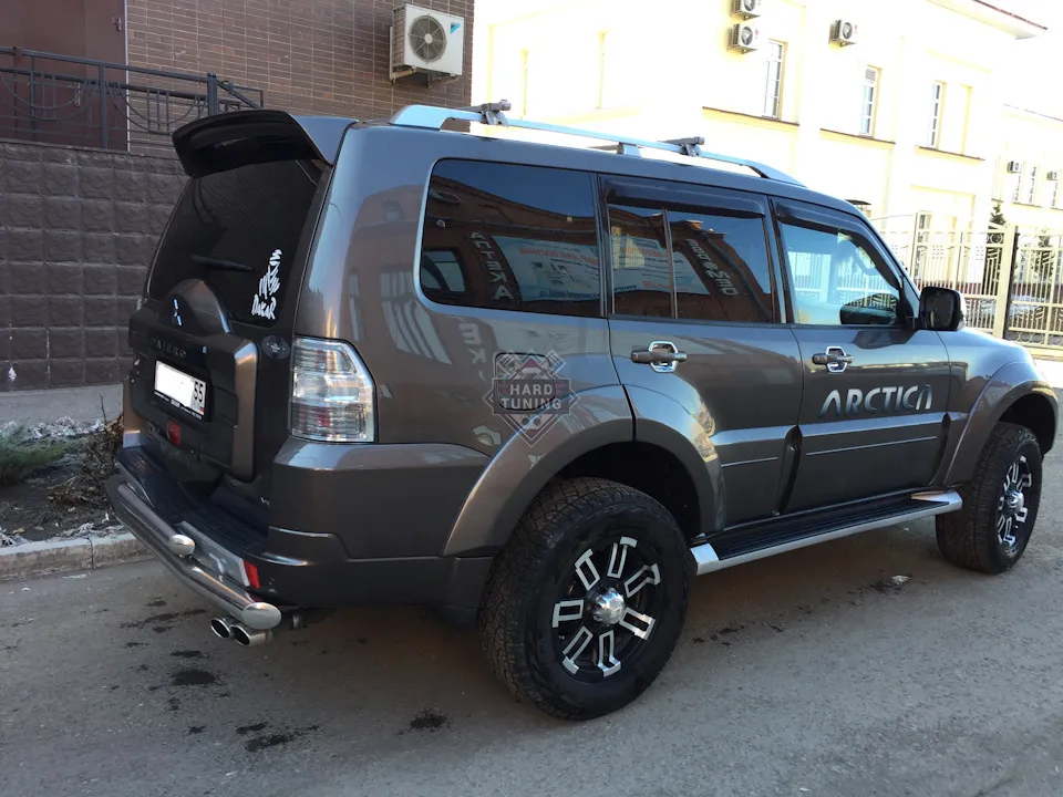 Расширители арок NORIX LINK Mitsubishi Pajero 4