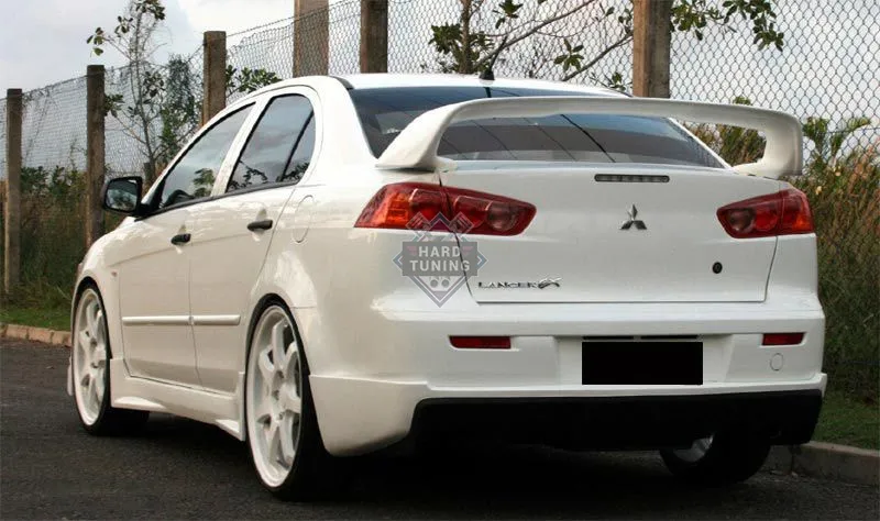 Обвес ACCOLADE Mitsubishi Lancer 10 (2007-2011)