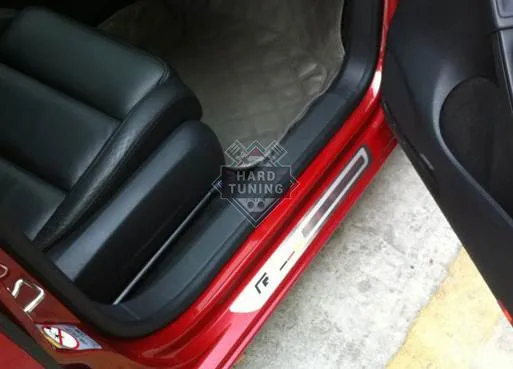 Накладки на пороги Фольксваген Гольф 4,5,6, Пассат, Бора (VW Golf 4,5,6 Passat, Bora) и другие модели.
