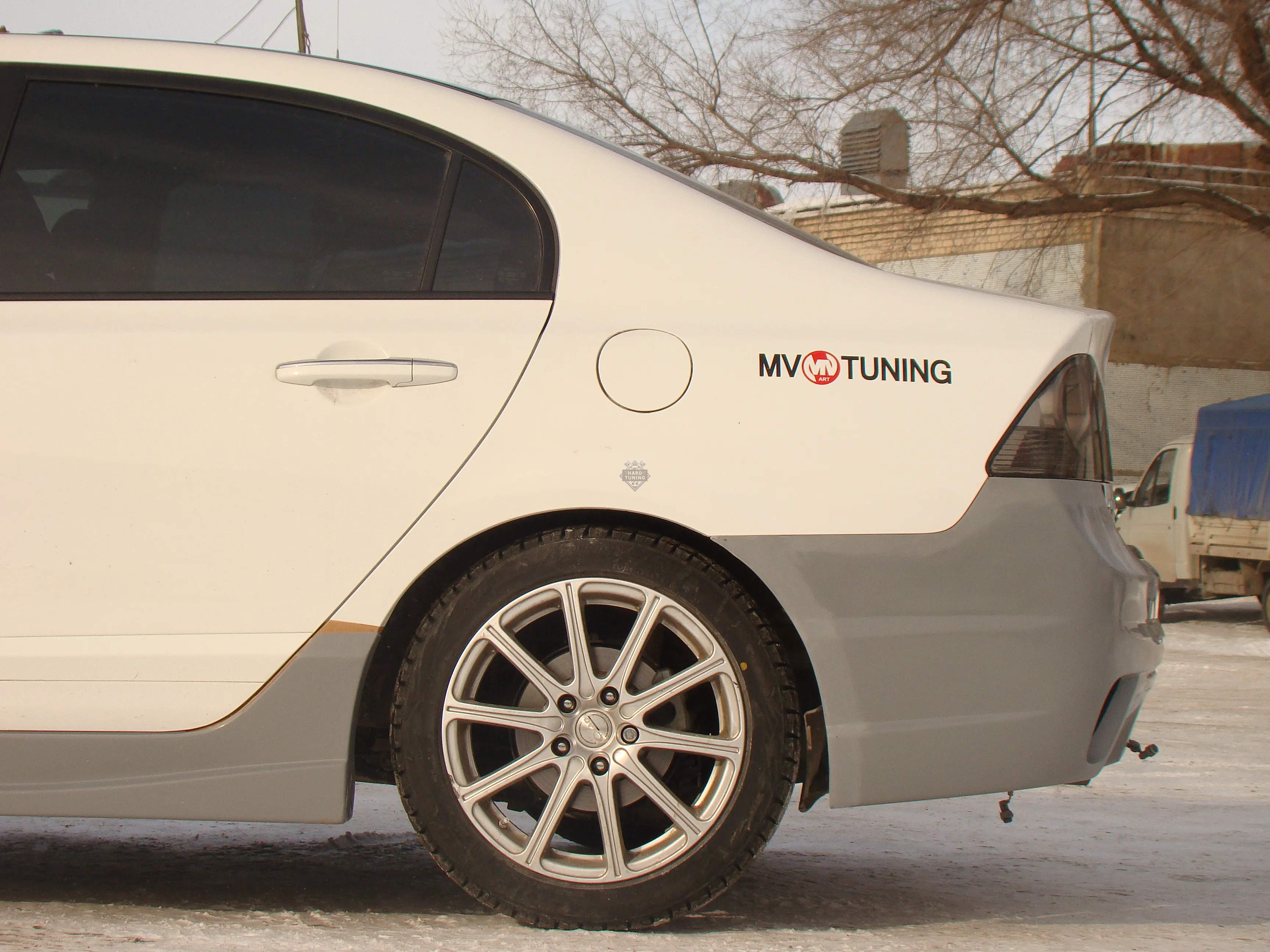 Задний бампер INGS EXTREEM Honda Civic 8 4D