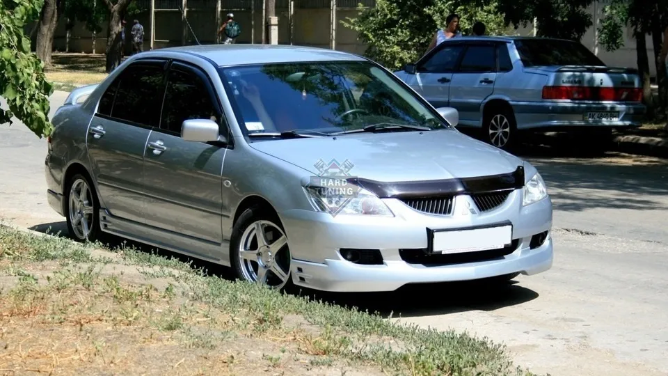 Накладки на пороги EGR Mitsubishi Lancer 9 (2003-2009)