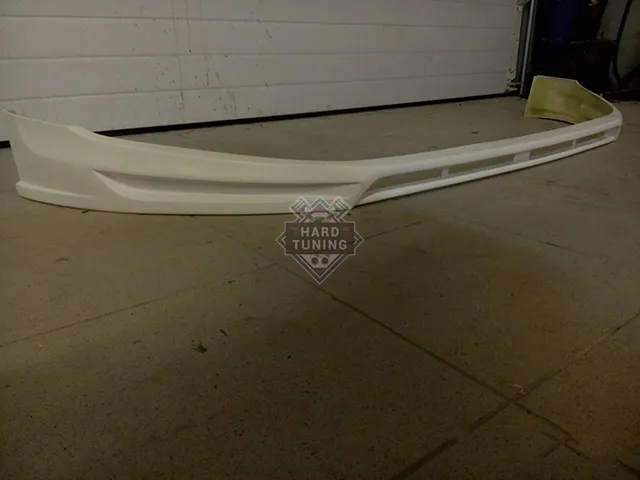Накладка на передний бампер HT Volkswagen Golf MK7