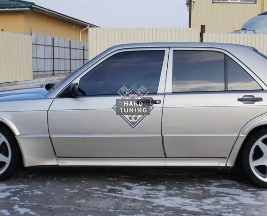 Накладки на двери и крылья Cosworth Mercedes-Benz 190 W201