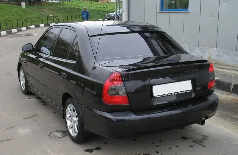 Задний бампер RACER Hyundai Accent